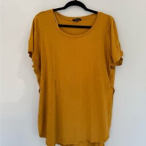 Forever 21 Yellow Short Sleeve Relaxed T-Shirt